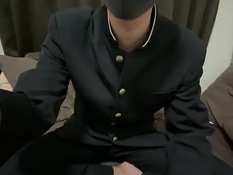 Snapshot of Ryunosukesuke chatting on 10/31/25, 03:46 Ryunosukesuke online show from 10/31/25, 03:46