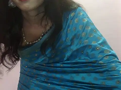 Laila Cute online show from 07/05/26, 04:19