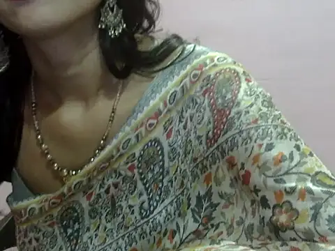 Laila Cute online show from 07/07/26, 03:42