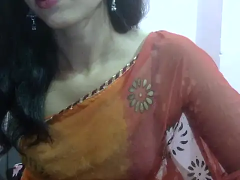 Laila Cute online show from 07/17/26, 04:01