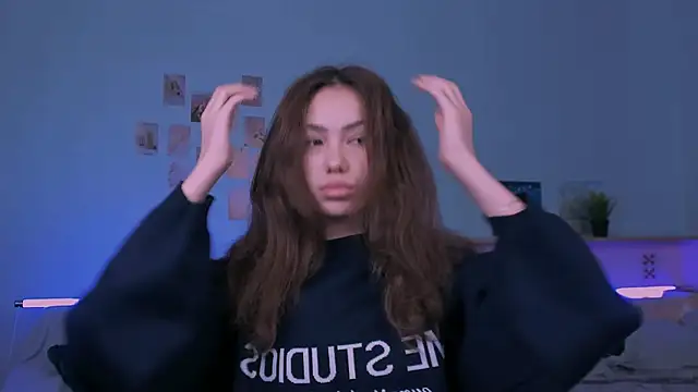 branchwithflowerss online show from 11/29/25, 05:54