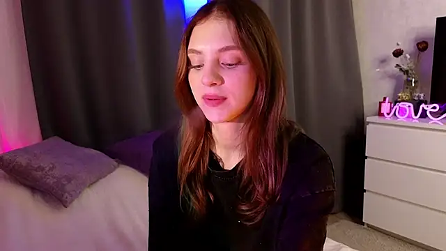 midnightMaya online show from 11/06/25, 05:36