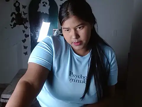 Snapshot of Ebony_luna chatting on 10/17/25, 12:30 Ebony luna online show from 10/17/25, 12:30
