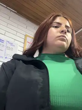 Snapshot of kathix__wet chatting on 10/22/25, 11:04 kathix  wet online show from 10/22/25, 11:04