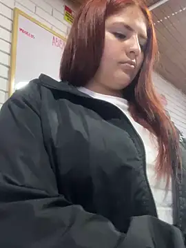 Snapshot of kathix__wet chatting on 10/28/25, 10:23 kathix  wet online show from 10/28/25, 10:23