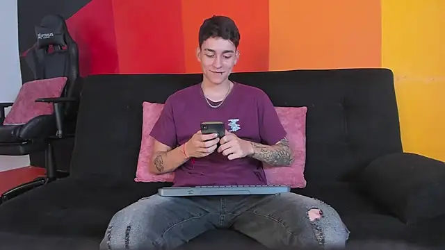 LukeSavagge online show from 10/16/25, 01:56