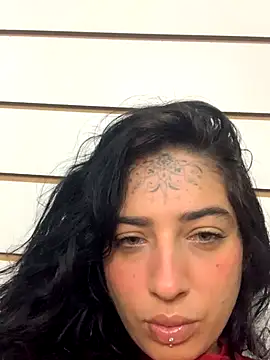 Snapshot of amywinebr69 chatting on 10/24/25, 12:01 amywinebr69 online show from 10/24/25, 12:01