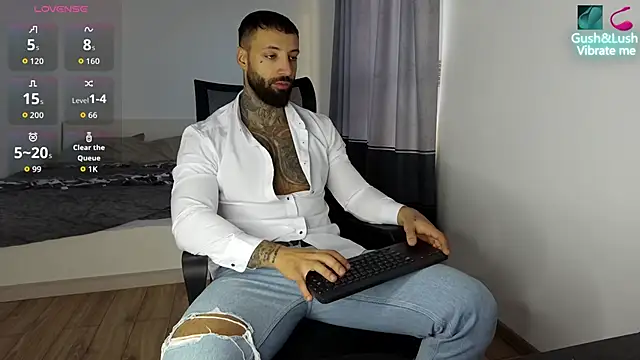 Snapshot of MasculineGuy99 chatting on 10/19/25, 05:08 MasculineGuy99 online show from 10/19/25, 05:08