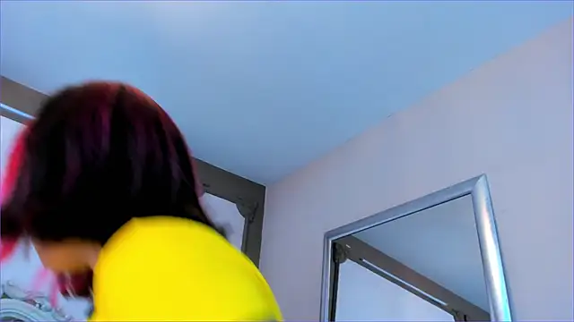 SiaSavach online show from 11/16/25, 07:30