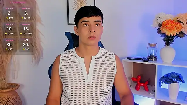 Snapshot of Thiago_Connor21 chatting on 07/12/26, 09:06 Thiago Connor21 online show from 07/12/26, 09:06