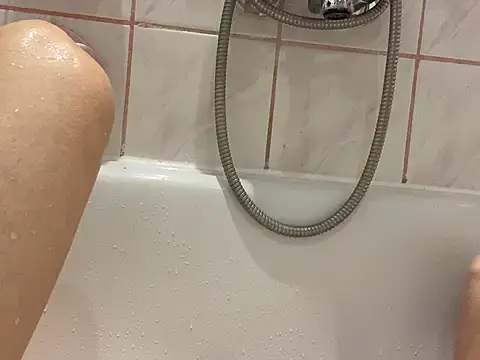 Snapshot of pleasedontpressaredburton chatting on 10/30/25, 12:50 pleasedontpressaredburton online show from 10/30/25, 12:50