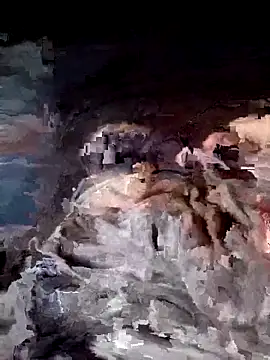 Snapshot of LewdHug51 chatting on 11/09/25, 05:50 LewdHug51 online show from 11/09/25, 05:50