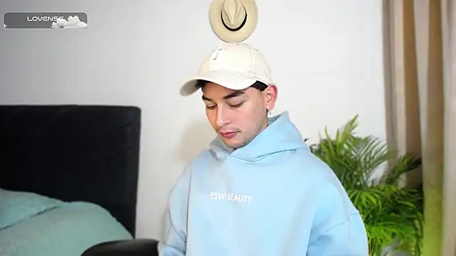 ERIK-VELA online show from 10/06/25, 08:28