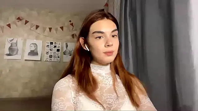 TeresitaLish online show from 10/28/25, 03:04