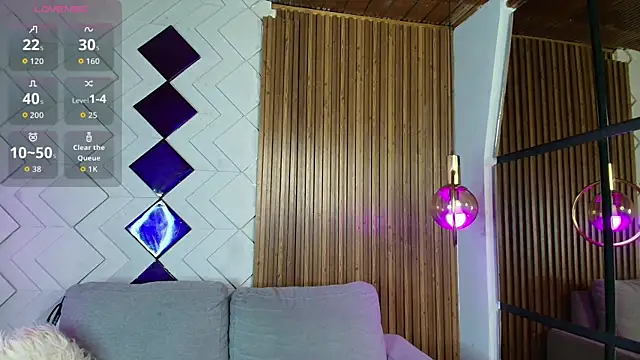 Snapshot of Matti_sofia_ chatting on 10/28/25, 07:05 Matti sofia online show from 10/28/25, 07:05