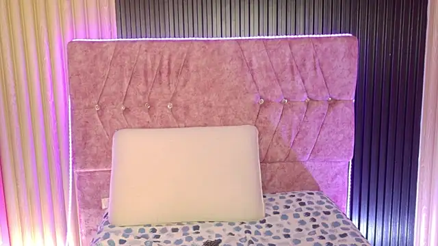 Mia lopez 1 online show from 07/30/26, 07:51