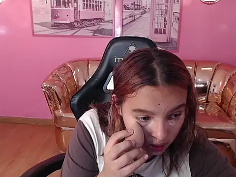 Snapshot of mia_foster_t chatting on 10/03/25, 01:08 mia foster t online show from 10/03/25, 01:08