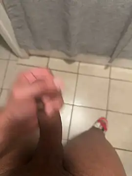 Snapshot of familia0210 chatting on 10/29/25, 09:49 familia0210 online show from 10/29/25, 09:49