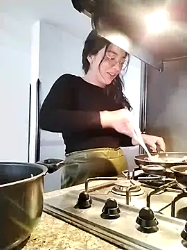 Jules Angel online show from 11/20/25, 07:57