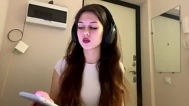 Nayra flash online show from 10/08/25, 06:55