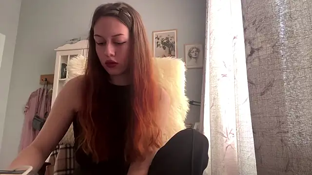 Snapshot of Nayra_flash chatting on 11/29/25, 07:22 Nayra flash online show from 11/29/25, 07:22