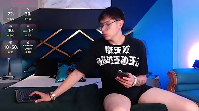 EvieDemn online show from 10/08/25, 04:10