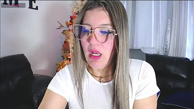 sweet christtydiaz online show from 12/16/25, 10:37