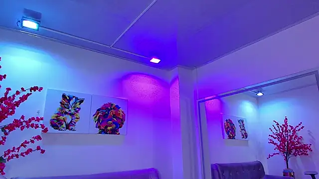 Snapshot of Summer_miller chatting on 10/23/25, 11:20 Summer miller online show from 10/23/25, 11:20