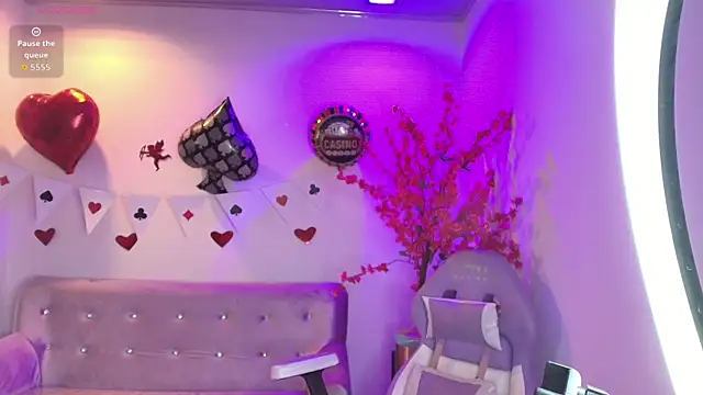 Snapshot of Summer_miller chatting on 02/19/26, 11:39 Summer miller online show from 02/19/26, 11:39