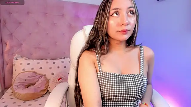 Snapshot of Vanelope_evanss chatting on 12/04/25, 12:36 Vanelope evanss online show from 12/04/25, 12:36