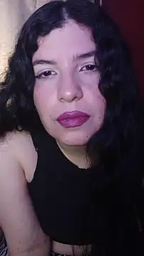 Snapshot of beyondsteel_ chatting on 12/15/25, 05:01 beyondsteel online show from 12/15/25, 05:01