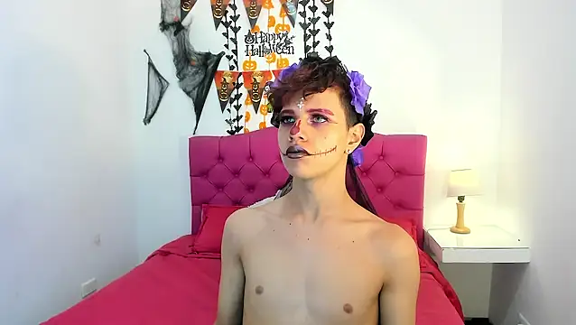 Snapshot of Patrick-Rios chatting on 10/17/25, 10:12 Patrick-Rios online show from 10/17/25, 10:12