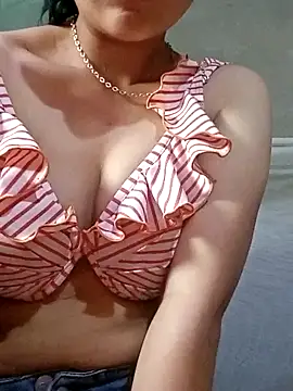 Snapshot of _TranThao_05 chatting on 10/08/25, 03:48 TranThao 05 online show from 10/08/25, 03:48