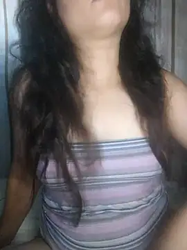 Snapshot of Krestanna chatting on 10/29/25, 07:43 Krestanna online show from 10/29/25, 07:43