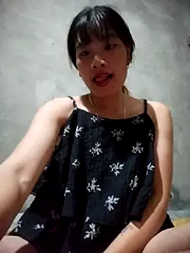 Snapshot of sukanaka99 chatting on 10/26/25, 12:33 sukanaka99 online show from 10/26/25, 12:33