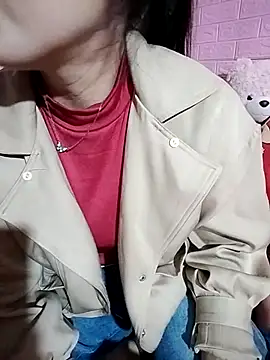 Snapshot of Domita-cool chatting on 12/15/25, 08:18 Domita-cool online show from 12/15/25, 08:18