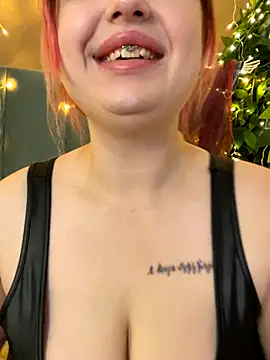 KellyMoors online show from 11/01/25, 01:18