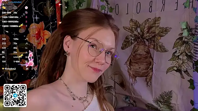 lyra thenymph online show from 11/28/25, 12:13