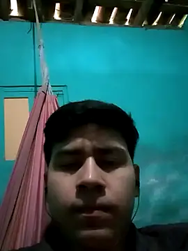 Snapshot of Travieso_loco9 chatting on 10/05/25, 04:38 Travieso loco9 online show from 10/05/25, 04:38