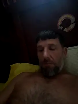 Snapshot of beastmaster504 chatting on 12/20/25, 02:46 beastmaster504 online show from 12/20/25, 02:46