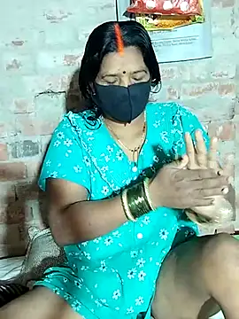 Snapshot of Rani_089 chatting on 11/30/25, 03:32 Rani 089 online show from 11/30/25, 03:32