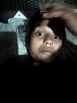 Snapshot of Cuty_kanchna chatting on 10/26/25, 02:34 Cuty kanchna online show from 10/26/25, 02:34