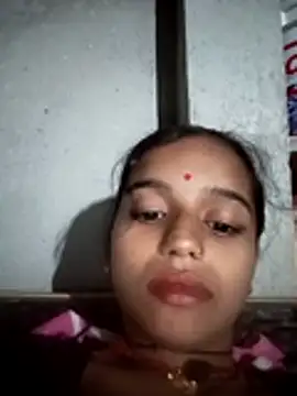 Snapshot of Cuty_kanchna chatting on 10/30/25, 01:45 Cuty kanchna online show from 10/30/25, 01:45