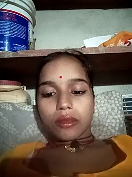 Snapshot of Cuty_kanchna chatting on 10/31/25, 06:25 Cuty kanchna online show from 10/31/25, 06:25