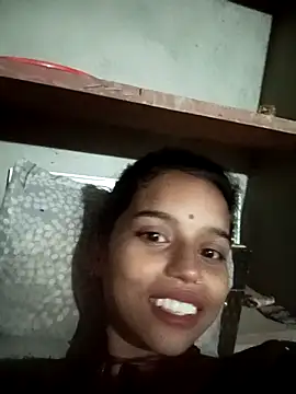 Snapshot of Cuty_kanchna chatting on 11/07/25, 09:48 Cuty kanchna online show from 11/07/25, 09:48