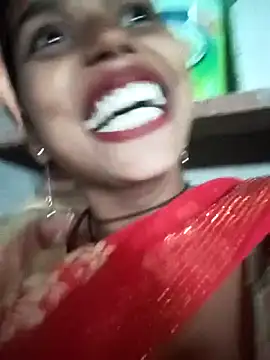 Snapshot of Cuty_kanchna chatting on 12/15/25, 07:23 Cuty kanchna online show from 12/15/25, 07:23