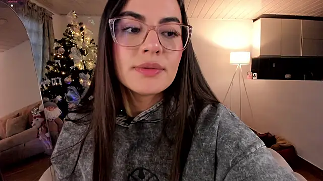 Snapshot of sarita_3 chatting on 01/08/26, 10:56 sarita 3 online show from 01/08/26, 10:56
