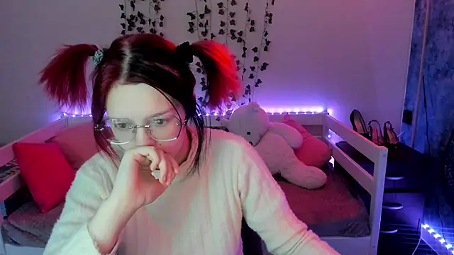 shy elina01 online show from 11/18/25, 10:20