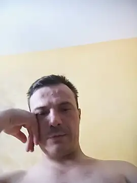 viktor1992-1-1 online show from 08/01/26, 09:41