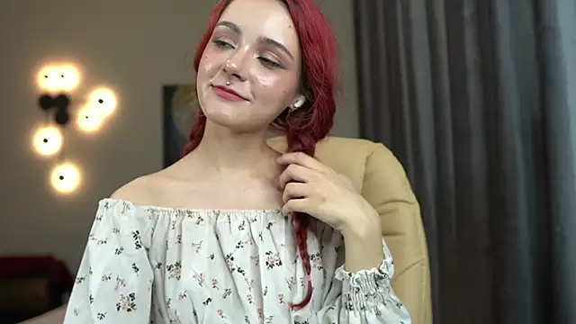 Snapshot of ElizabethMilller_ chatting on 10/02/25, 10:06 ElizabethMilller  online show from 10/02/25, 10:06